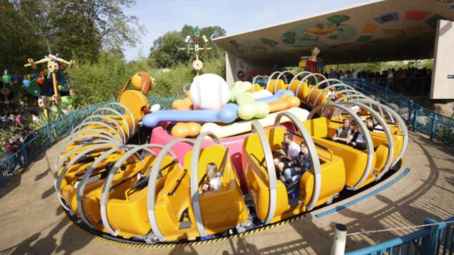 Toy Story Playland — Slinky Dog