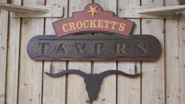 Crockett's Tavern — Detail