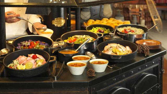 Hunter's Grill — Bergrestaurant-Buffet in der Sequoia Lodge