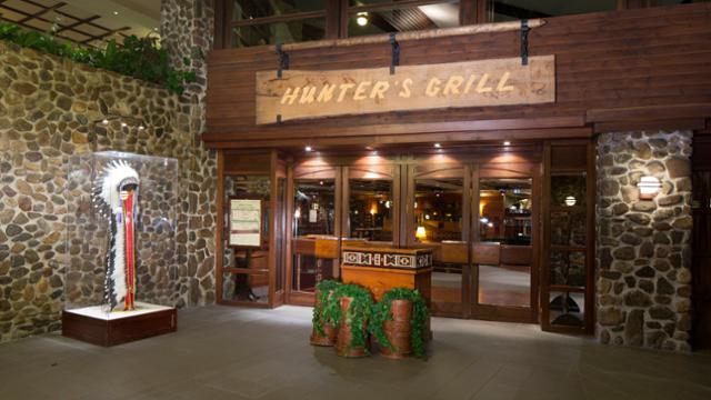 Hunter's Grill — Kamin-Detail