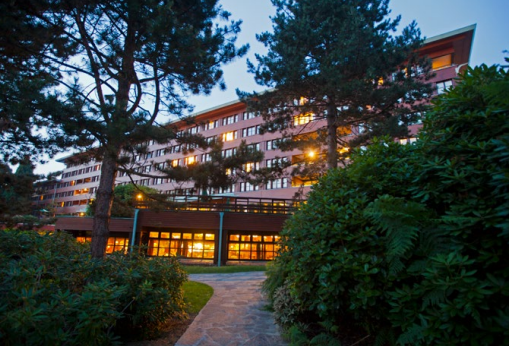 Sequoia Lodge — Parkseite