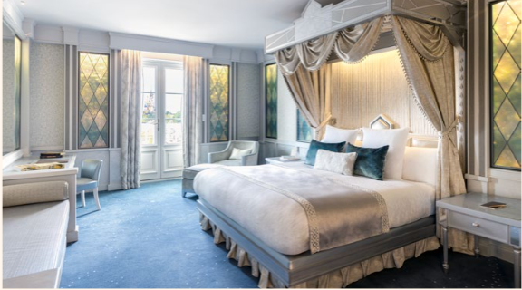 Disneyland Hotel – Royal Suite