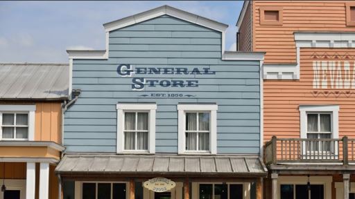 Disneys Hotel Cheyenne – Aussenansicht nah